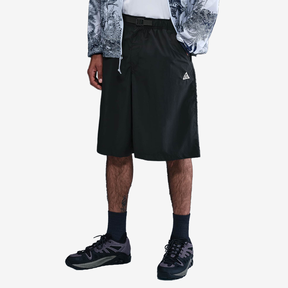ACG "Orb Weaver" UV Repel Oversized Shorts, Black/Anthracite/Summit White