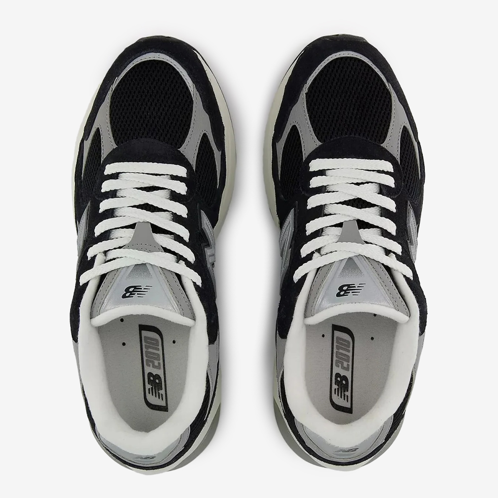 2010, Black/Shadow Grey#112230