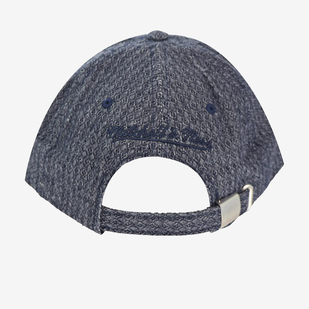Chicago Bulls NBA Reverse Denim Slouch Strapback, Navy/Black
