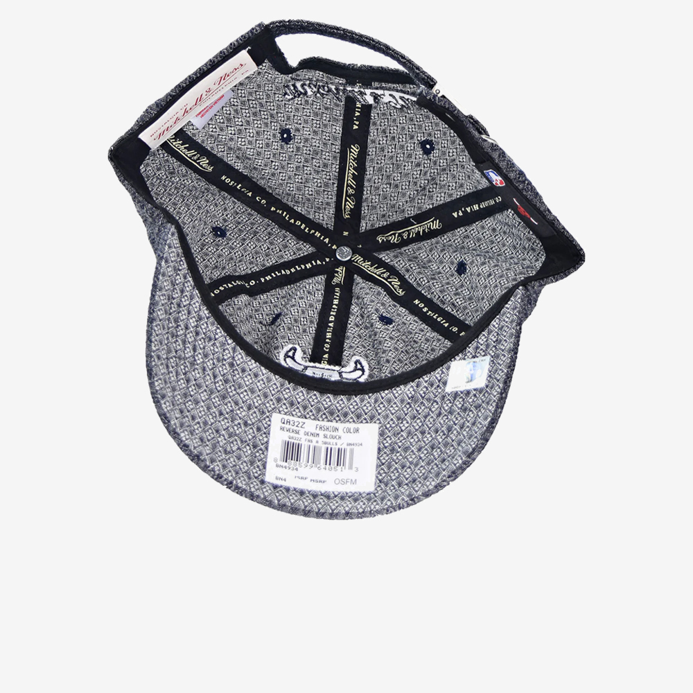 Chicago Bulls NBA Reverse Denim Slouch Strapback, Navy/Black#113612