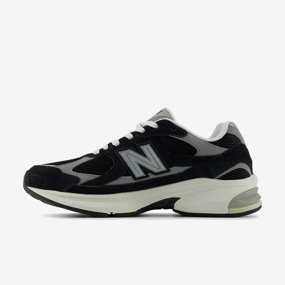 2010, Black/Shadow Grey#112229