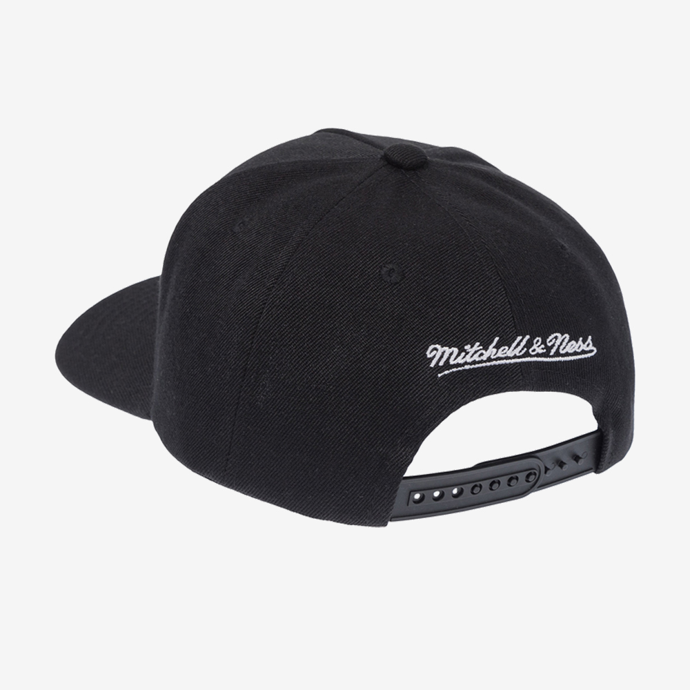 Chicago Bulls NBA Born To Win Snapback, Black/White