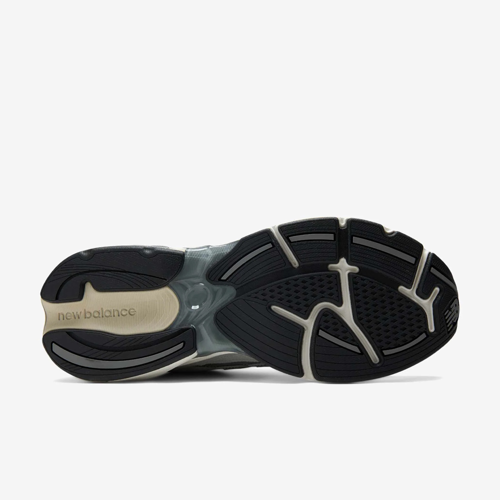 2010, Raincloud/Harbor Grey/White#113546