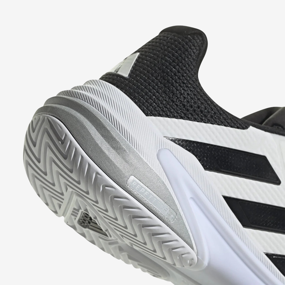 Barricade 13, Cloud White/Core Black/Grey Three#111857