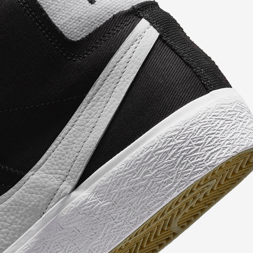 SB Zoom Blazer Mid PRM, Black/White#90387