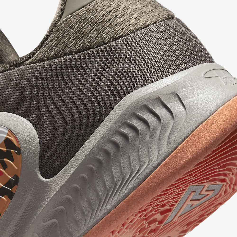 Zoom Freak 4, Ironstone/Orange Trance-Cobblestone-Sail#86189