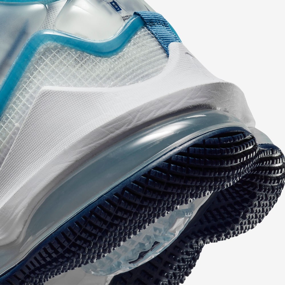 LeBron XIX, White/Dutch Blue-Blue Void#78353