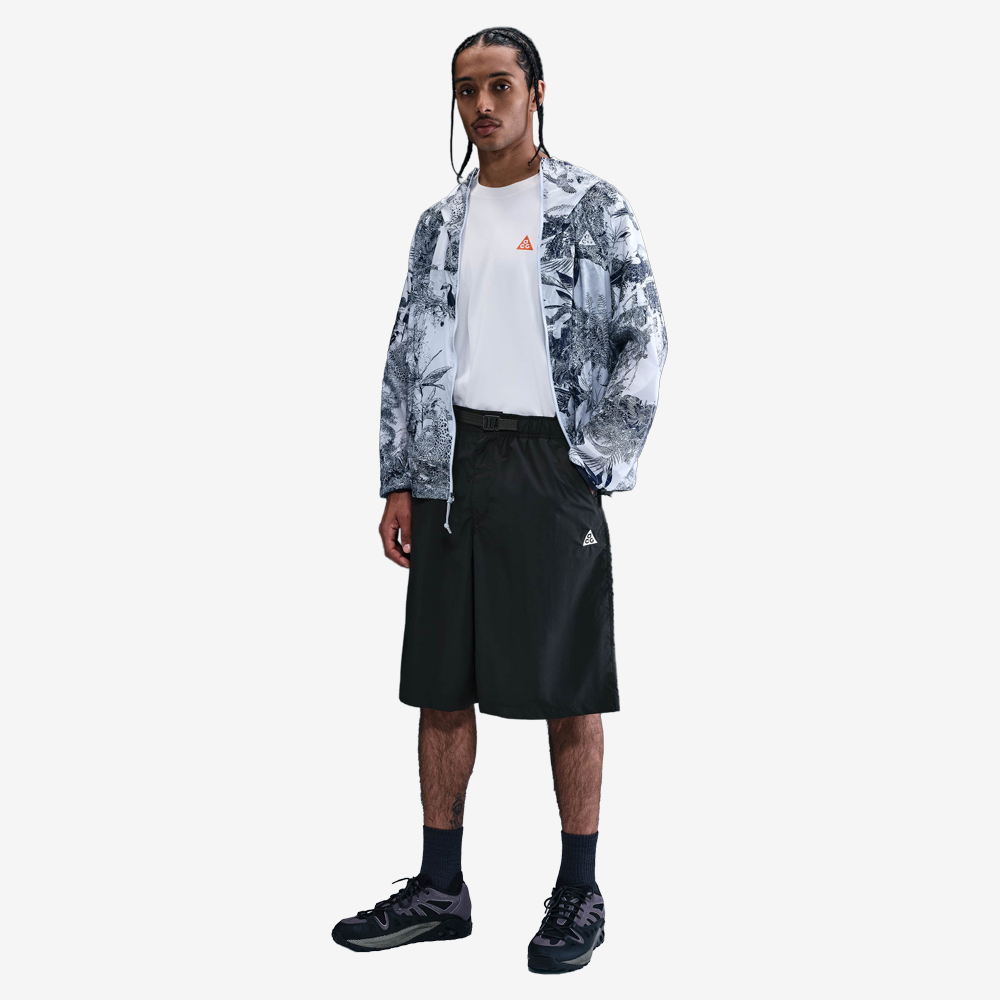 ACG "Orb Weaver" UV Repel Oversized Shorts, Black/Anthracite/Summit White#113494