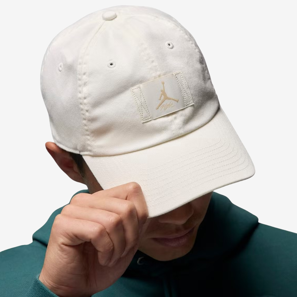 Club Cap Adjustable Hat, Sail/Sail/Legend Light Brown#111038