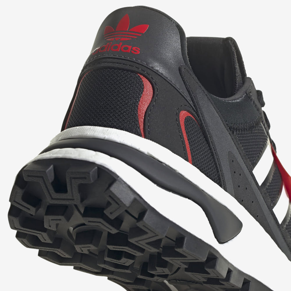 Retropy P9, Core Black/Crystal White/Vivid Red#84379