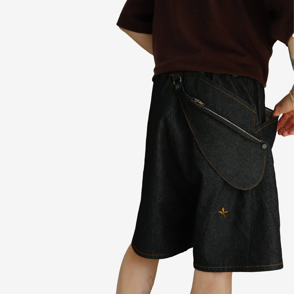 Leaf Inside Out Denim Shorts With Pouch Bag, Black/Orange#112838