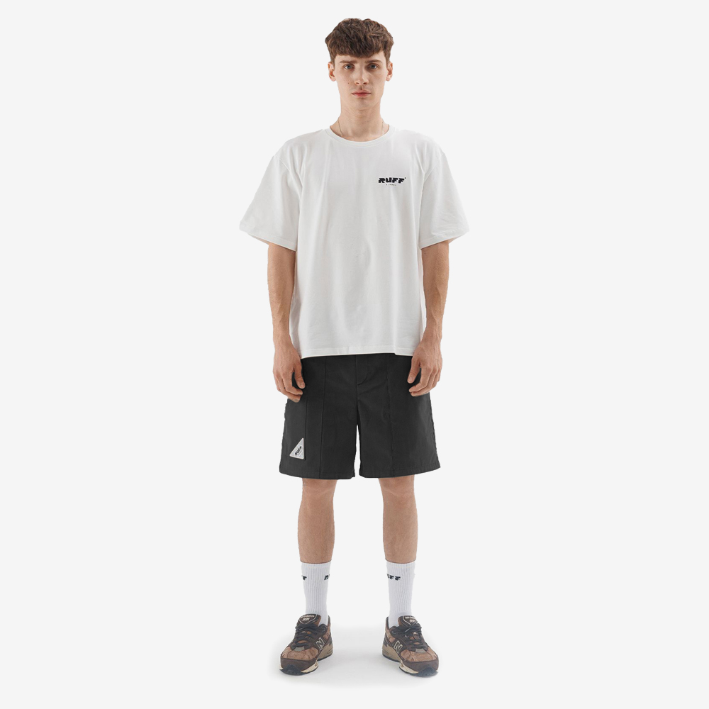 Cargo Embroidered Cursive Shorts, Black#112046