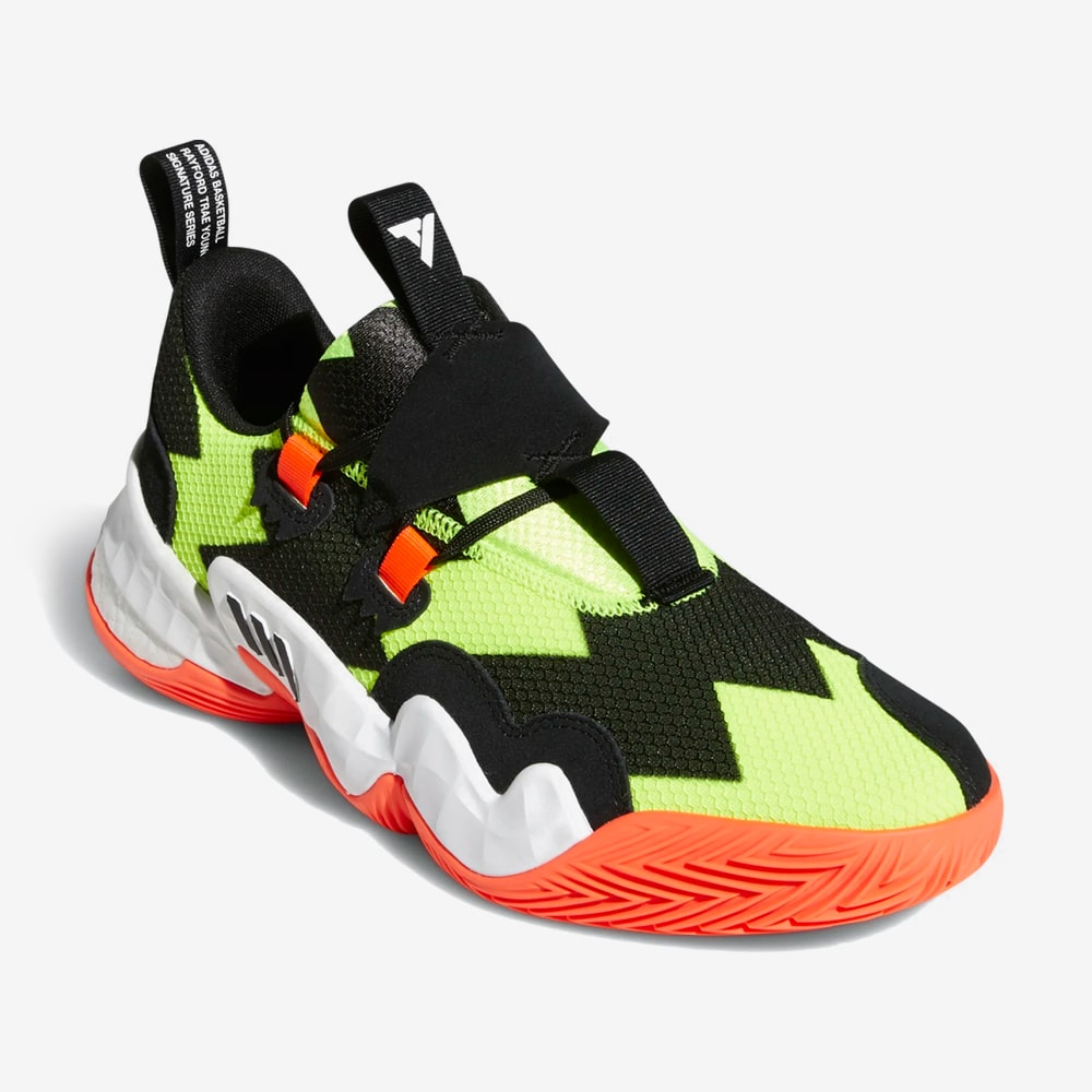 Trae Young 1, Core Black/Solar Red/Core Black#77367