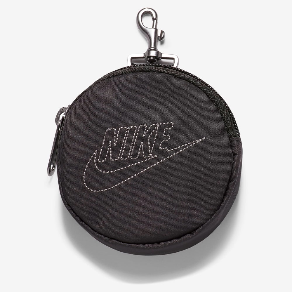 Женский рюкзак Nike W NSW Futura Luxe Mini Backpack, Black/Black/Dk Smoke  Grey купить в интернет-магазине Funky Dunky. CW9335-010