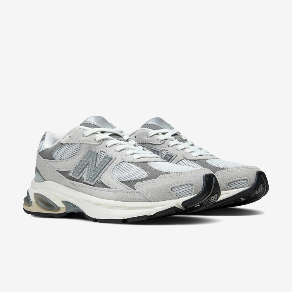 2010, Raincloud/Harbor Grey/White